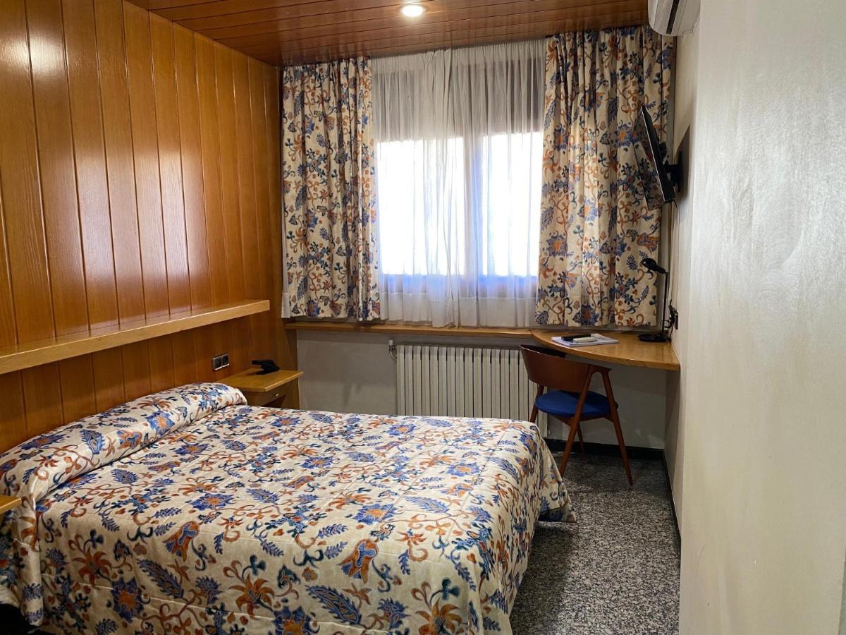 Hotel Sant Antoni Рибес де Фресер Екстериор снимка
