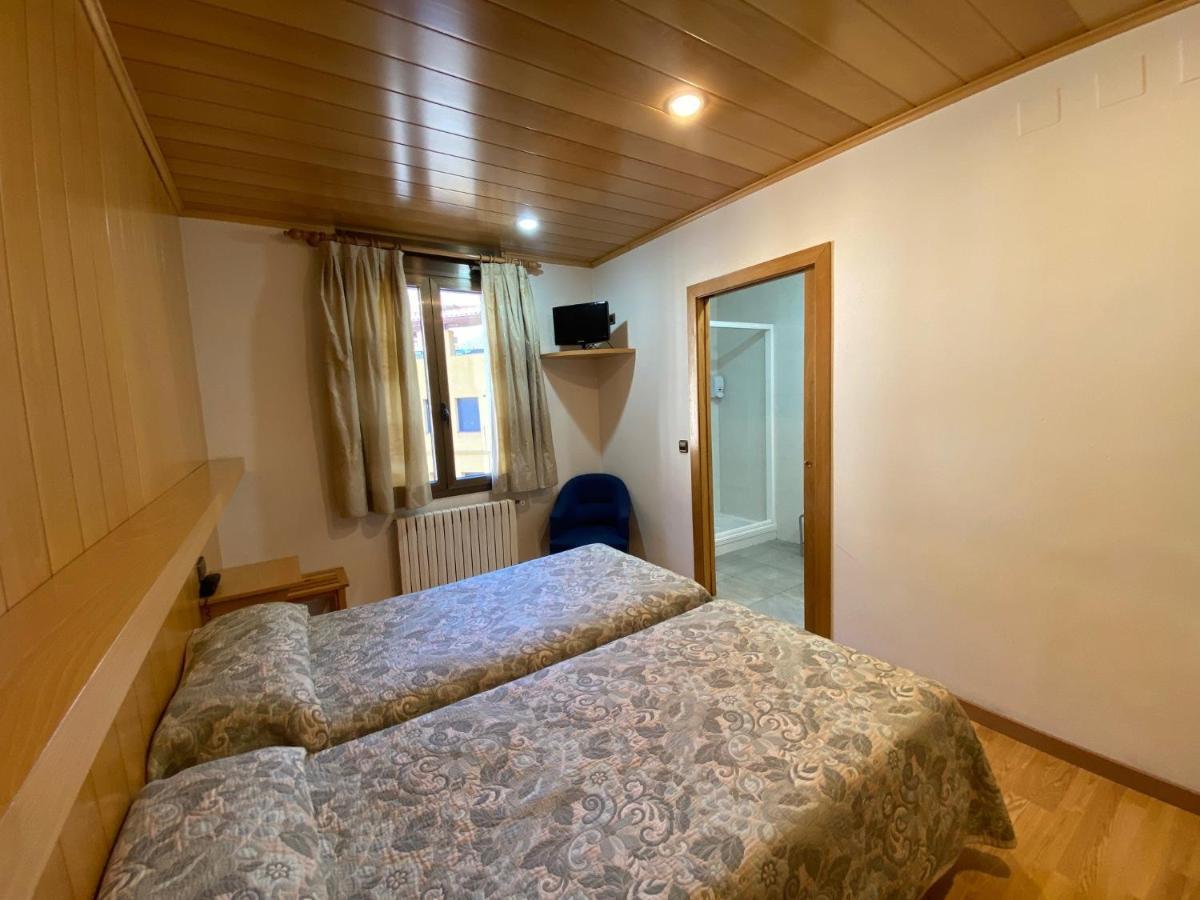 Hotel Sant Antoni Рибес де Фресер Екстериор снимка