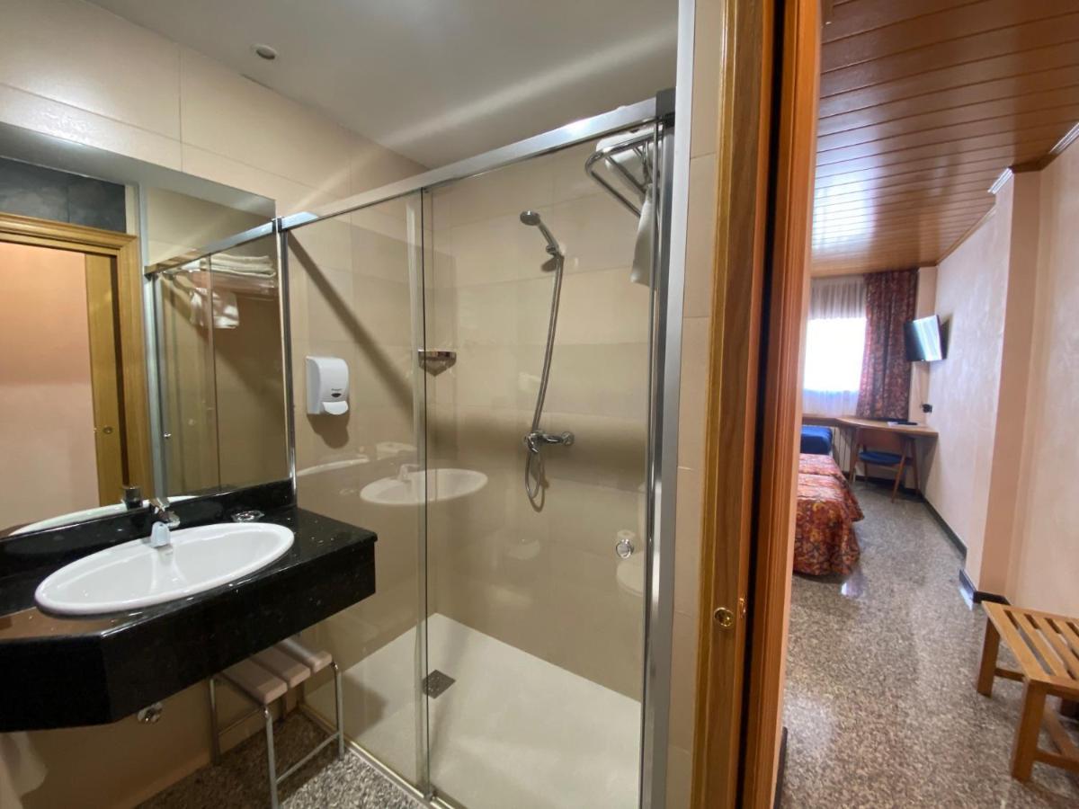 Hotel Sant Antoni Рибес де Фресер Екстериор снимка
