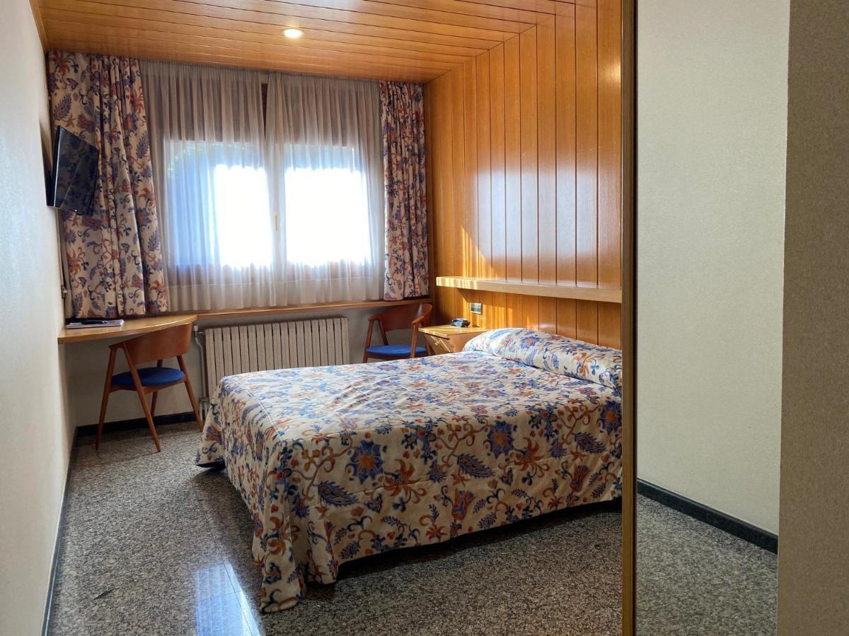 Hotel Sant Antoni Рибес де Фресер Екстериор снимка
