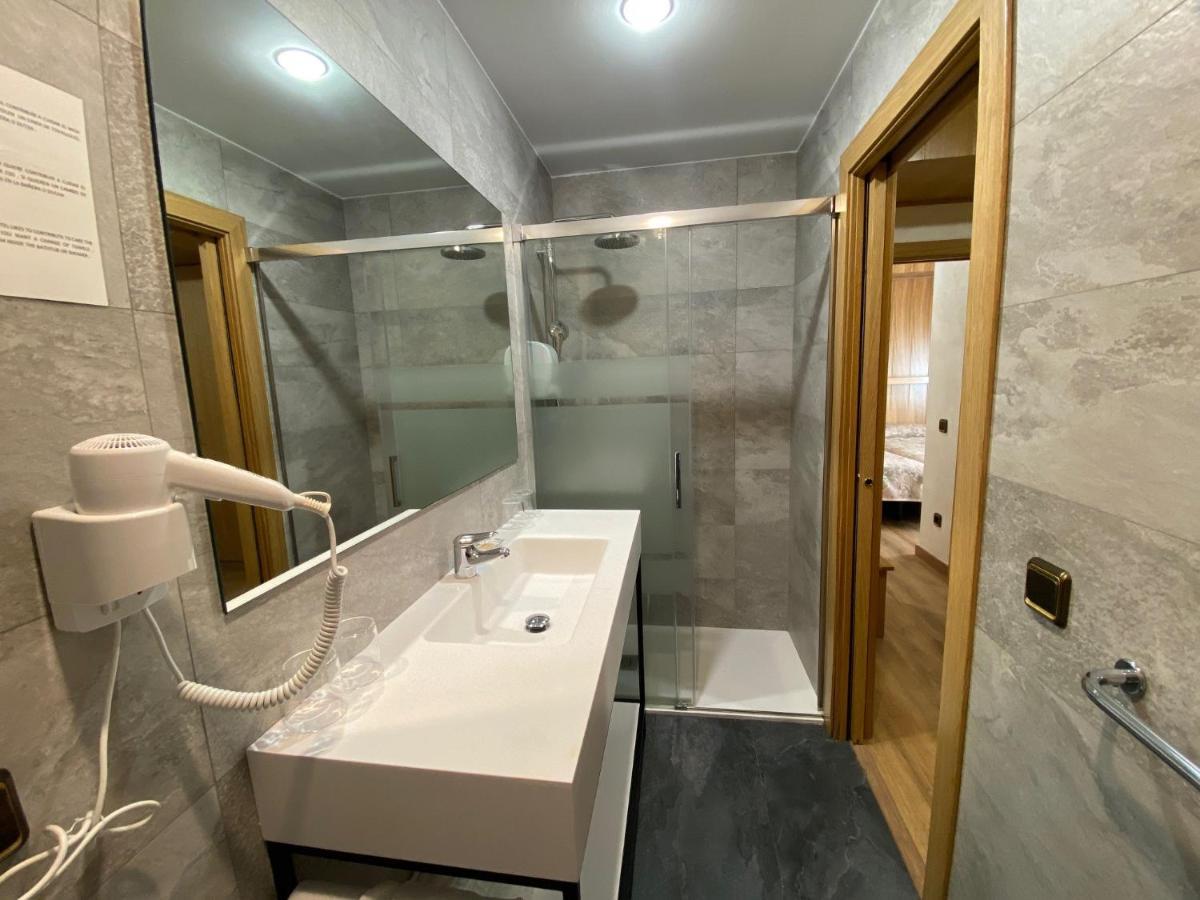 Hotel Sant Antoni Рибес де Фресер Екстериор снимка
