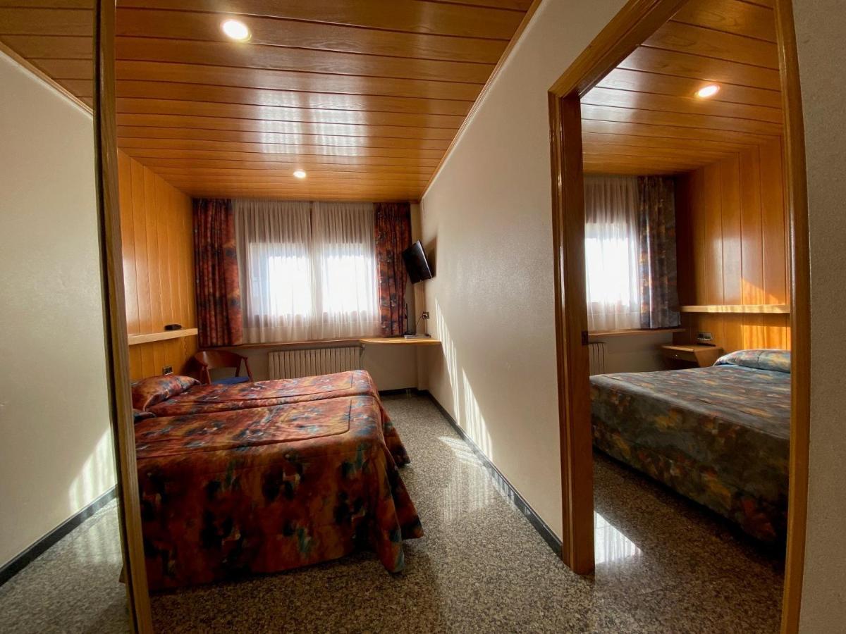 Hotel Sant Antoni Рибес де Фресер Екстериор снимка