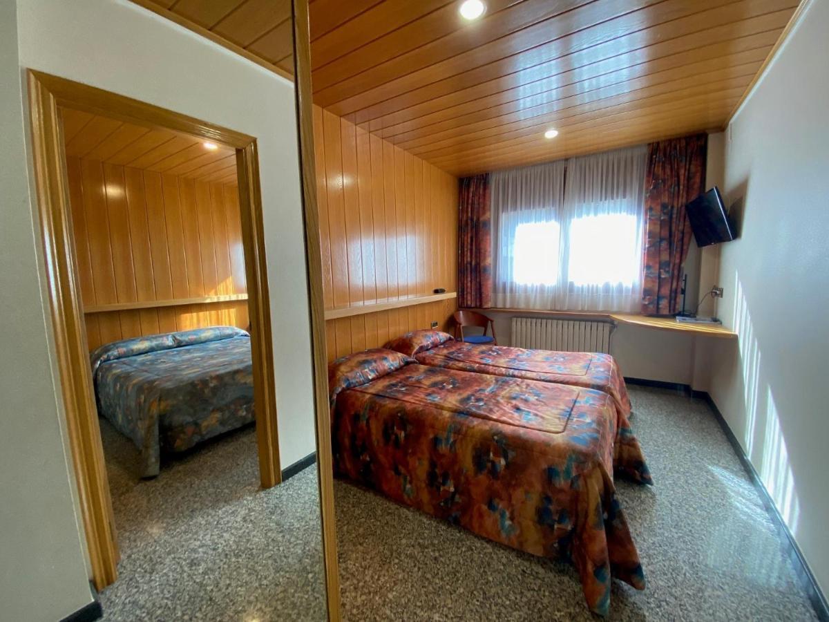 Hotel Sant Antoni Рибес де Фресер Екстериор снимка