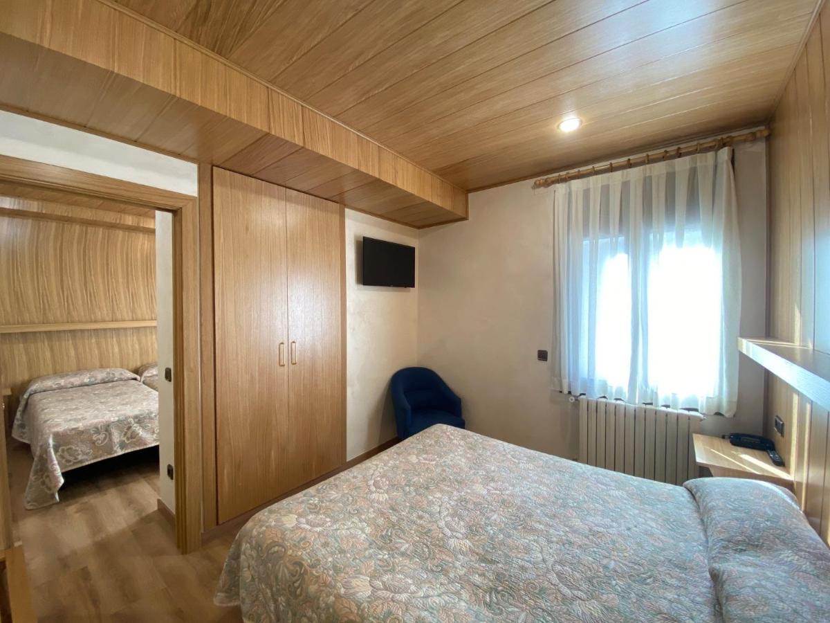 Hotel Sant Antoni Рибес де Фресер Екстериор снимка