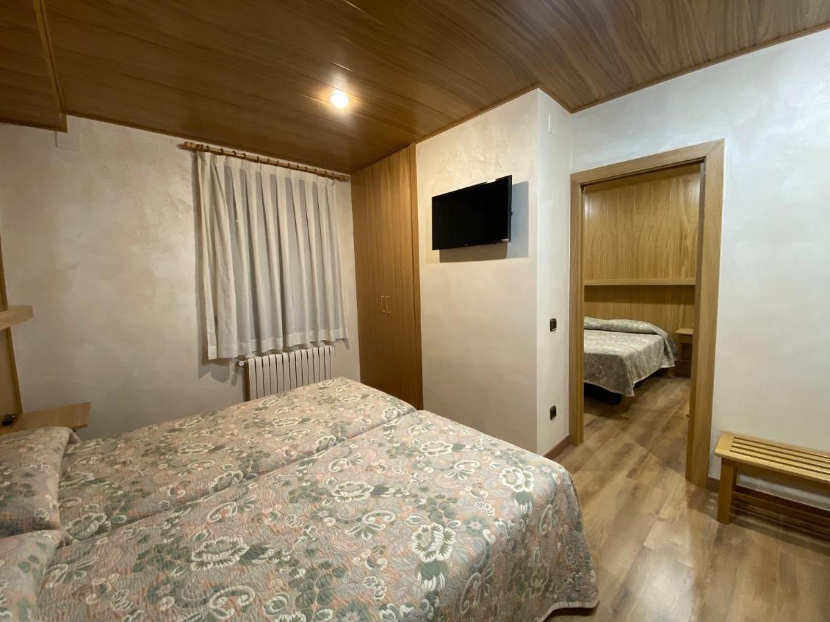 Hotel Sant Antoni Рибес де Фресер Екстериор снимка