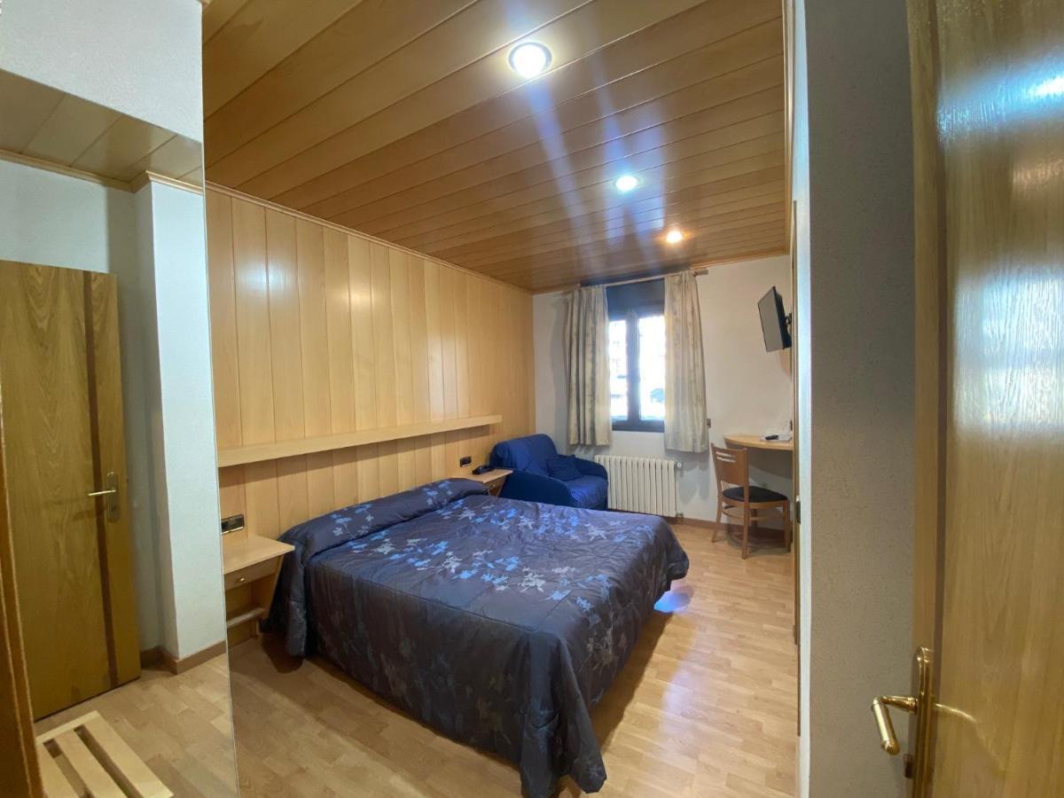 Hotel Sant Antoni Рибес де Фресер Екстериор снимка