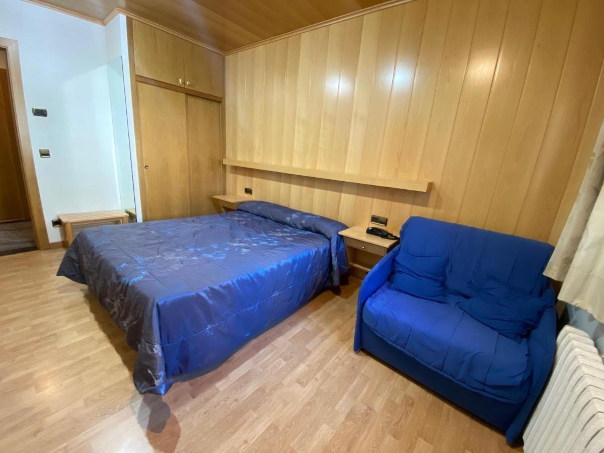 Hotel Sant Antoni Рибес де Фресер Екстериор снимка