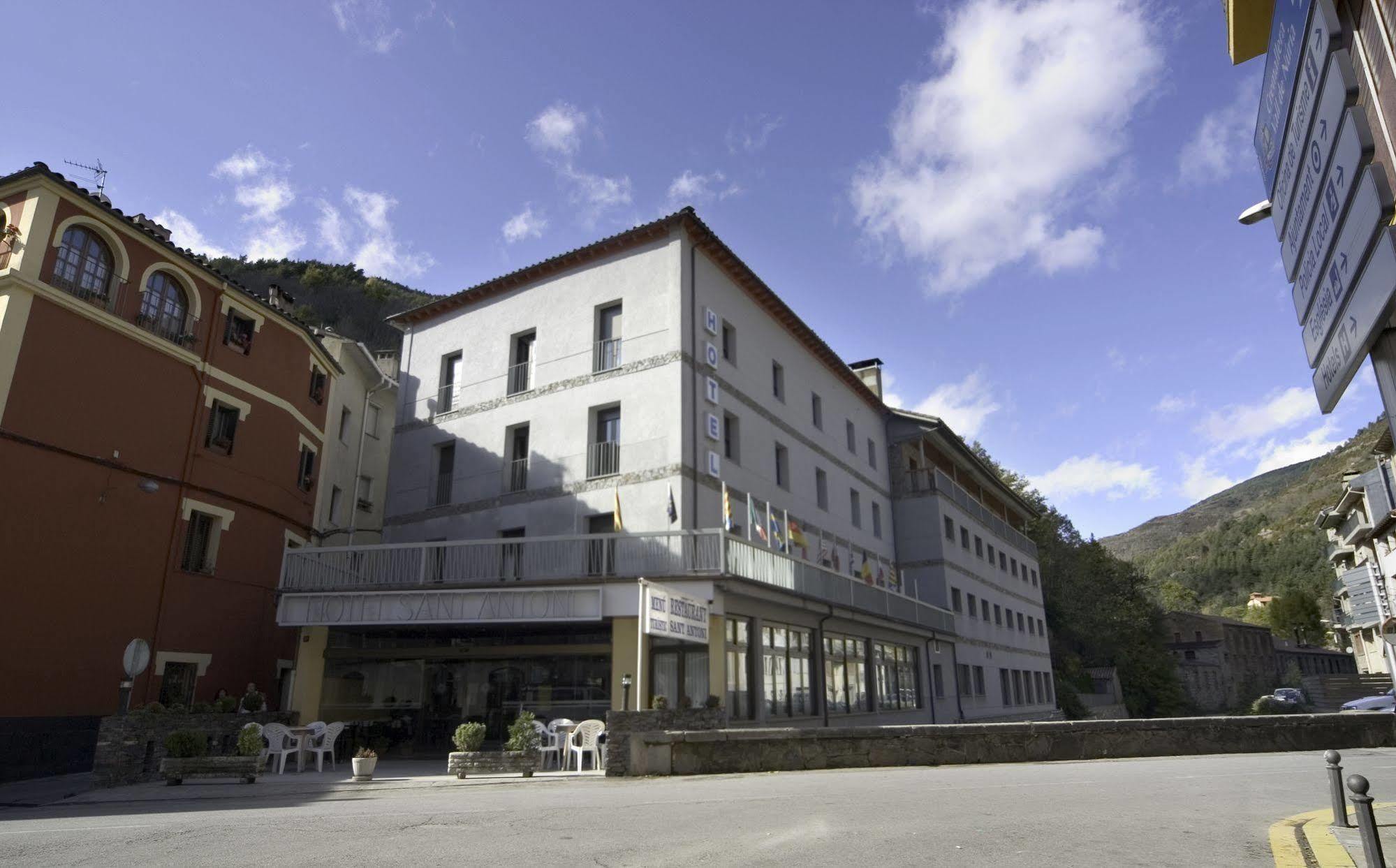 Hotel Sant Antoni Рибес де Фресер Екстериор снимка